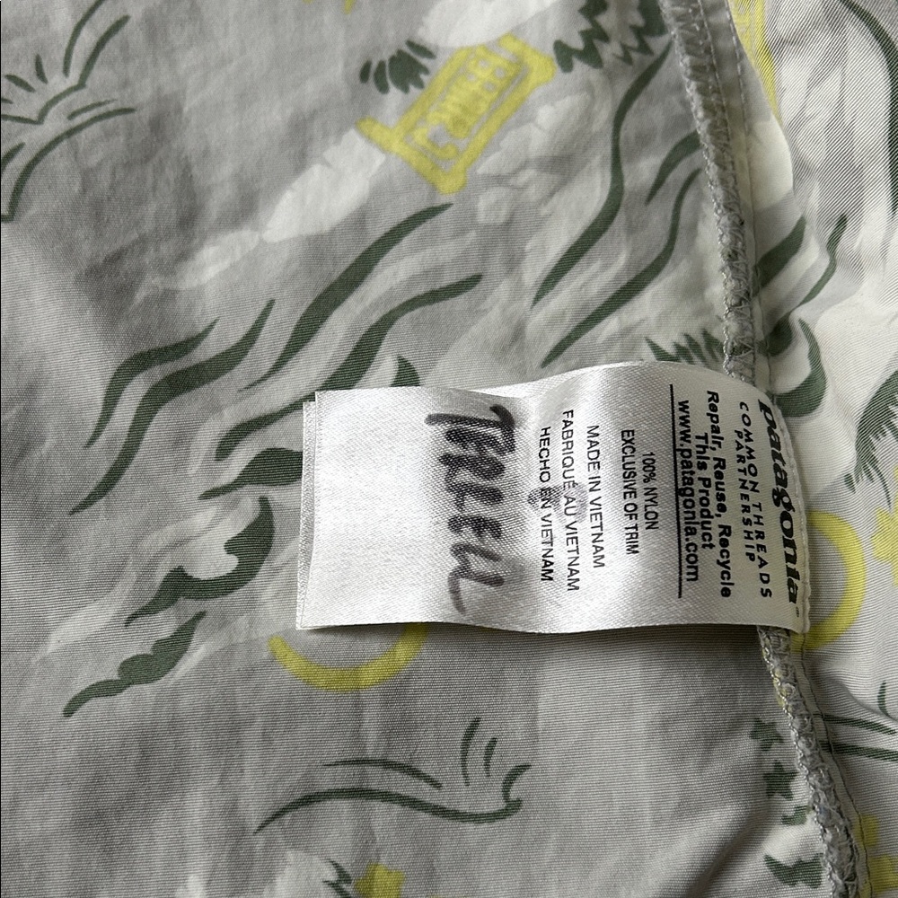 Patagonia Kids' Baggies Hooded Zip Jacket - Picture 5 of 9